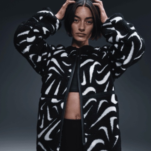 Nike Jackets & Blazers - Nike Sportswear - Women's Sherpa Jacket
